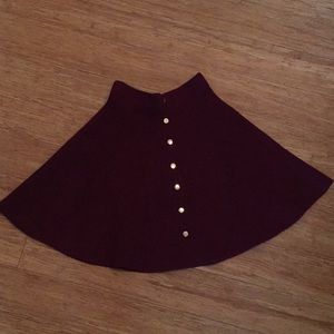 NWOT faux-button skirt